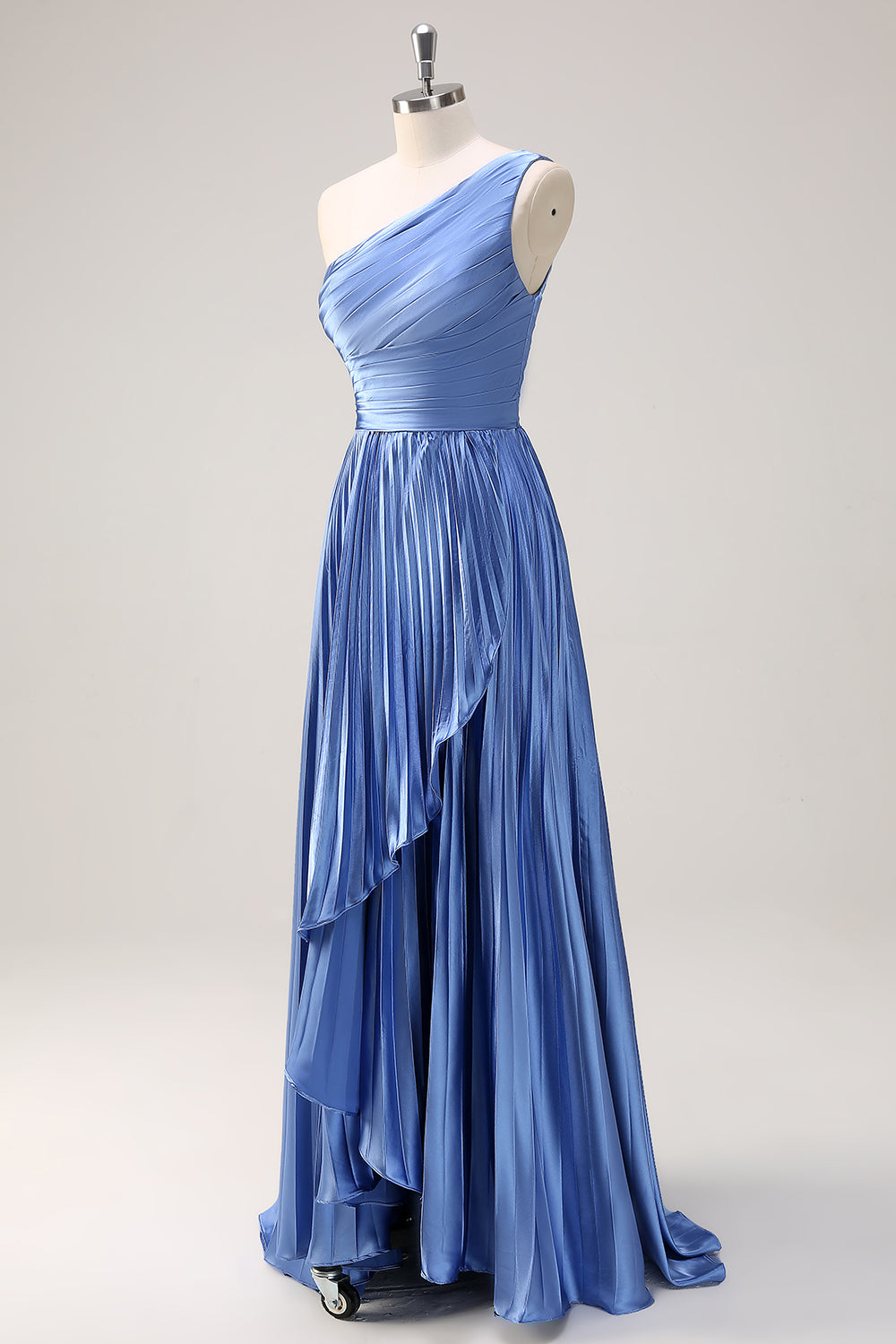 Robe longue bleu fendue à une épaule avec volants plissés
