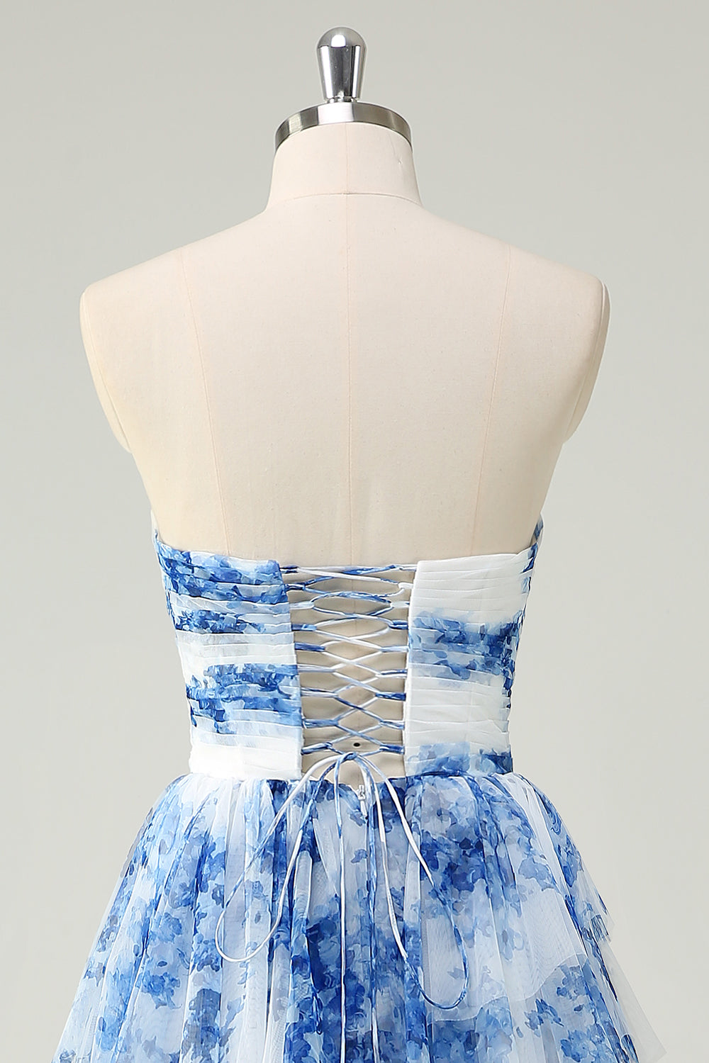 Robe de soirée blanche et bleue à fleurs, A-ligne et sans bretelles à volants